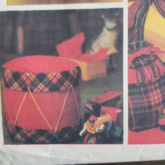 Vogue Patterns Santa Pack 111 1541 Sowing Patterns - Picture 10 of 11